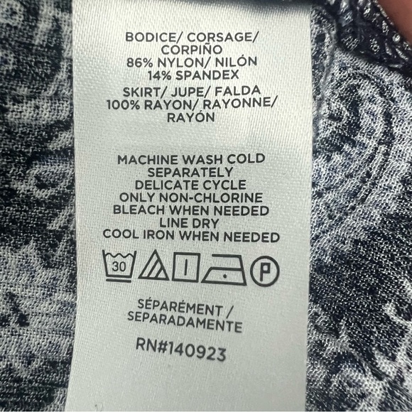 Loft Outlet Petite Large Blue Paisley Feminine Fairy Beach Resort Maxi Dress - Picture 6 of 7